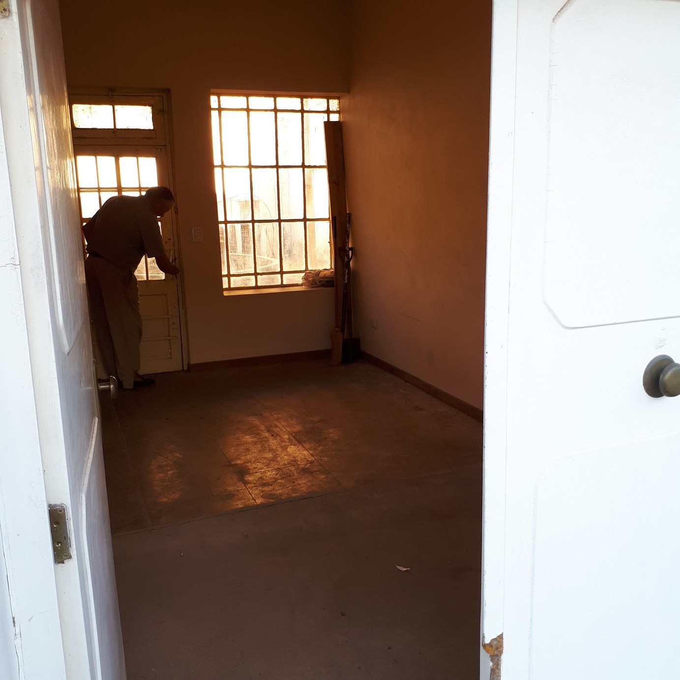 Se vende casa en Riestra, excelente ubicacion, amplios ambientes