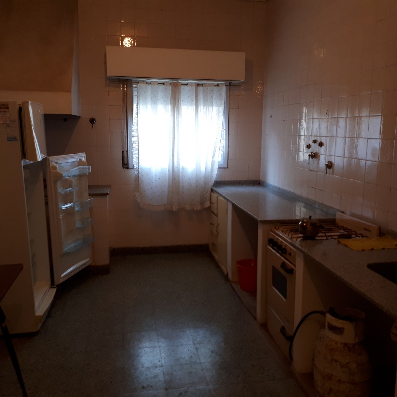 Se vende casa en Riestra, excelente ubicacion, amplios ambientes