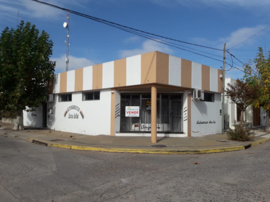 Local en zona céntrica de Roque Pérez, pcia de Bs As.