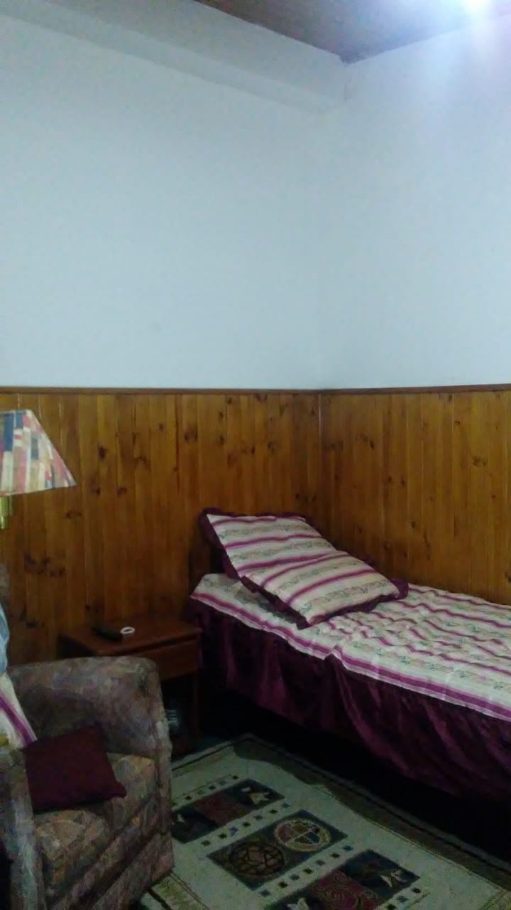 Casa En Del Carril Mas Local Comercial Ideal Cambio De Vida-400 U$S x m2 cubierto