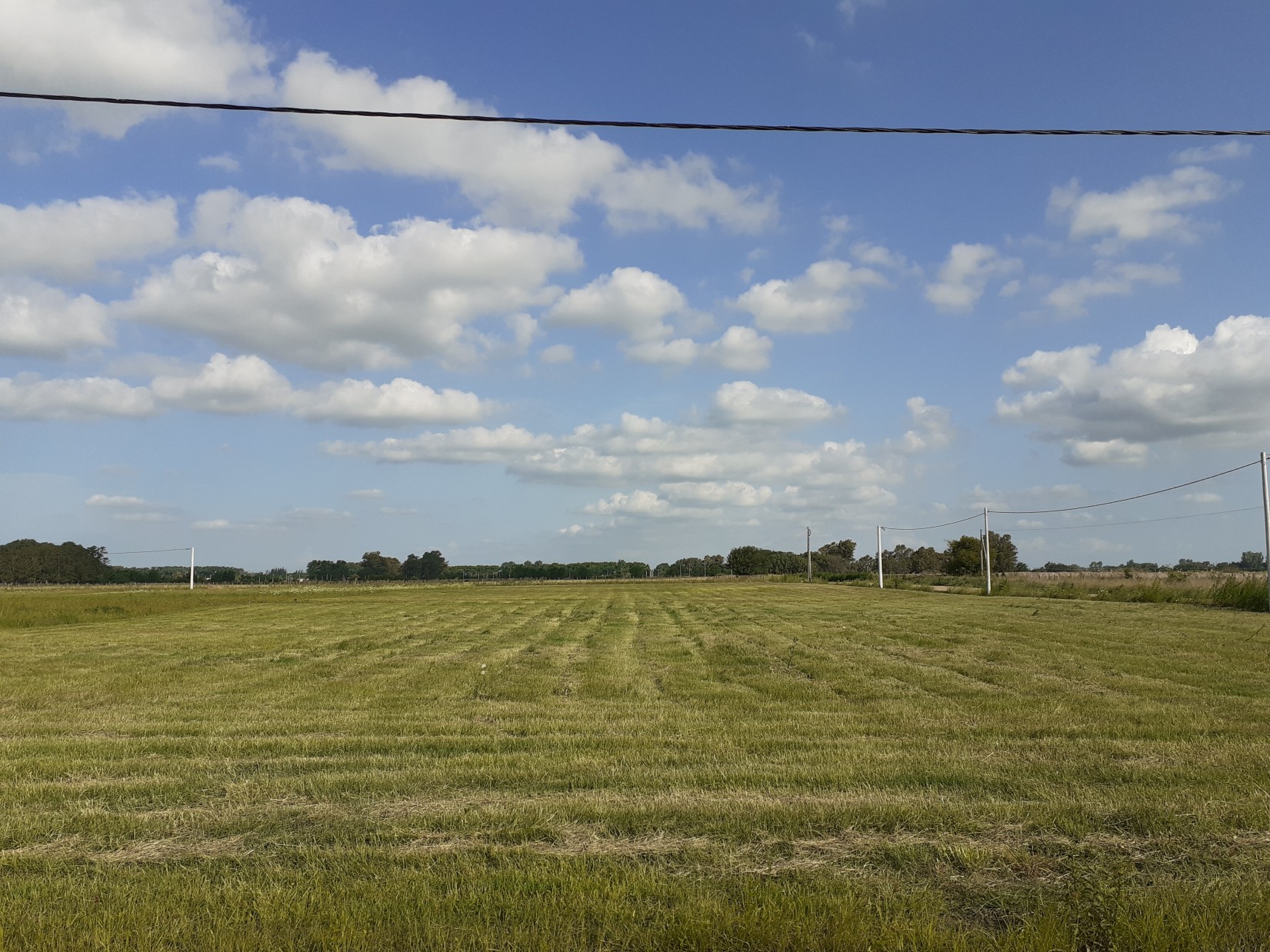 Lotes en Saladillo todos sobre mejorado zona camino al cristo escritura inmediata.