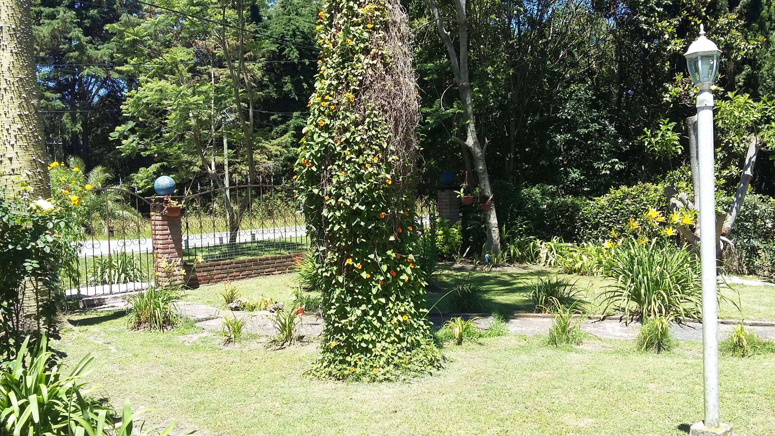 CASA QUINTA o VIVIENDA PERMANENTE en Verónica – Impecable