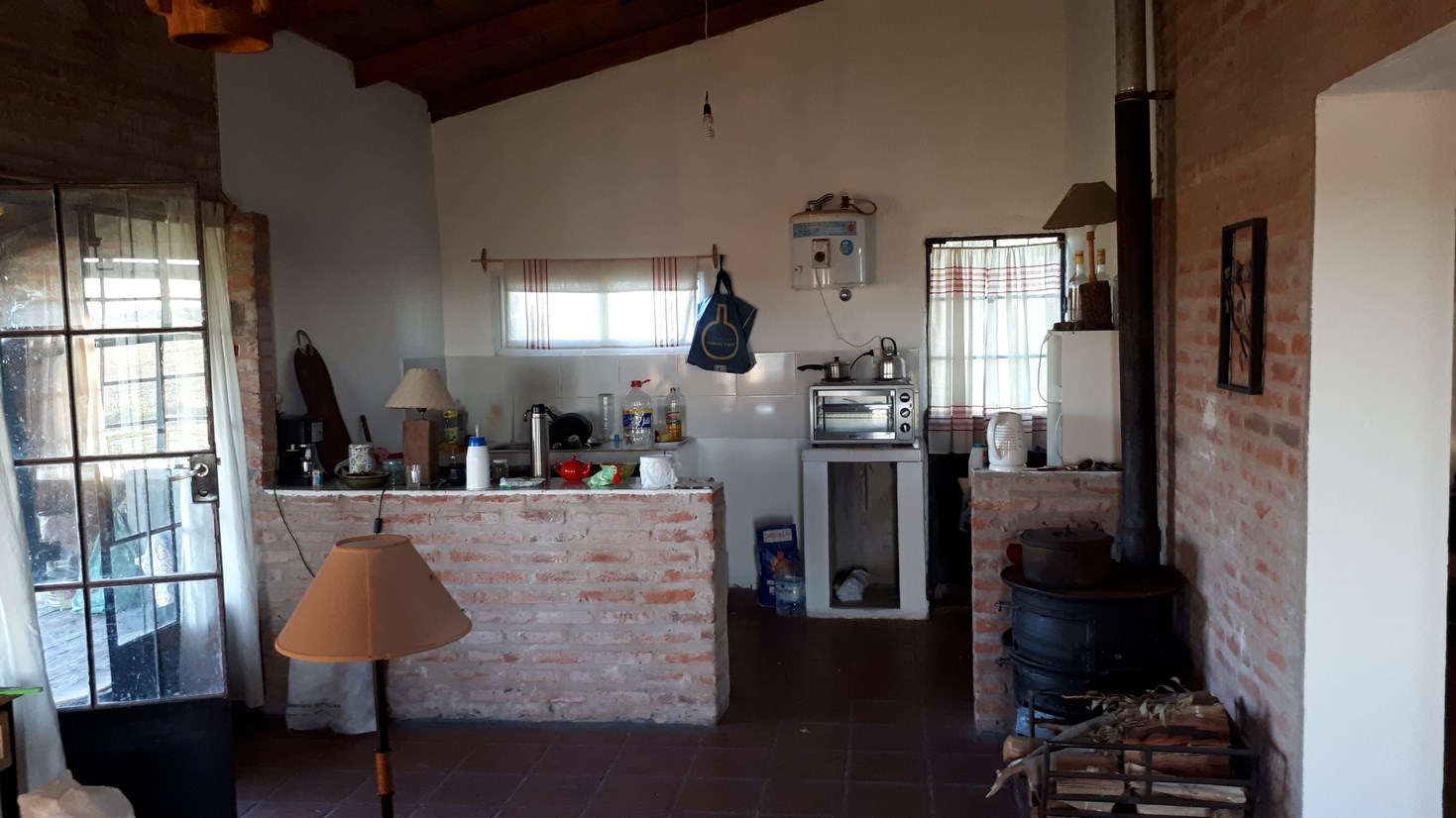 Chacra De 4,5 Has Con Casa, Luz, Parrilla, Galeria, Frutales, Salida A Dos Calles En Roque Perez, Para Empezar A Disfrutar Ya.